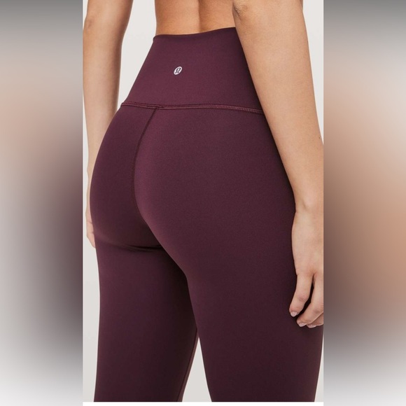 Lululemon Wunder Under Crop size 6 - Picture 5 of 10